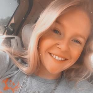 Meet your Posher, Briana